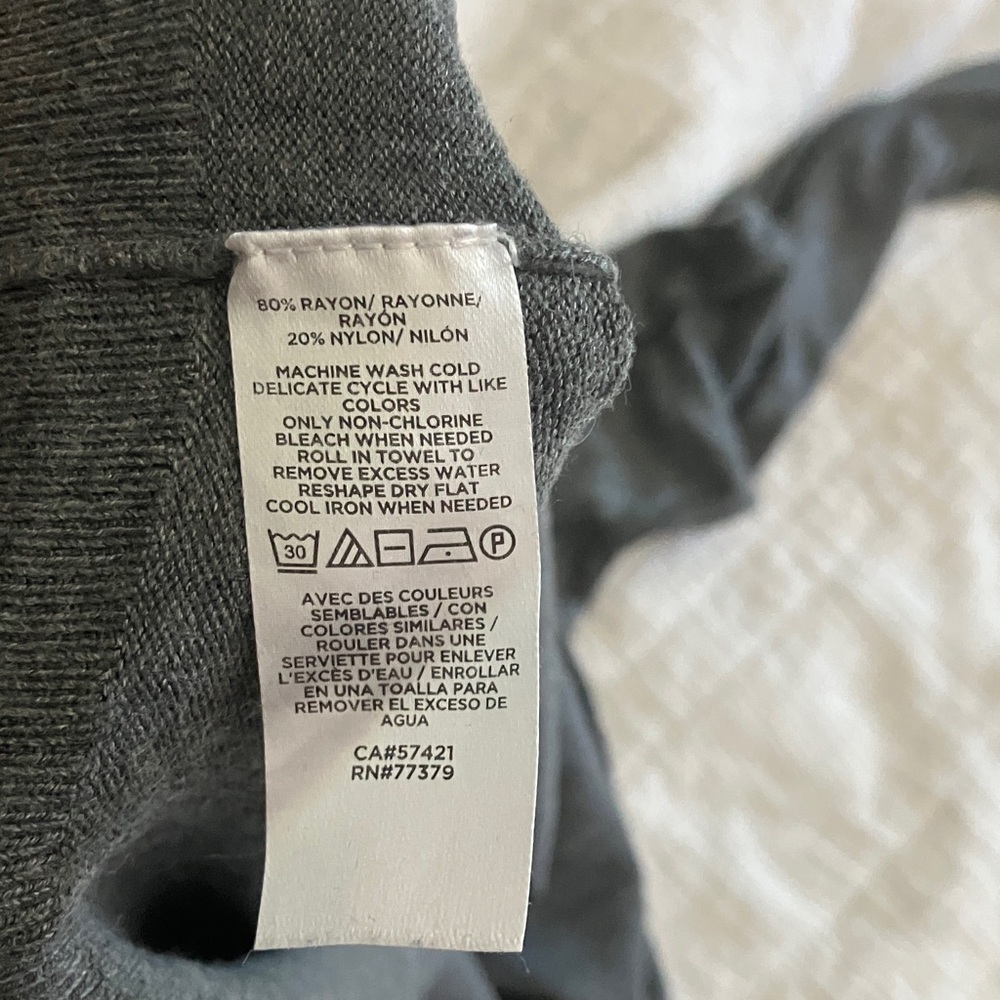 Ann Taylor Charcoal Turtleneck Sweater - Picture 4 of 4
